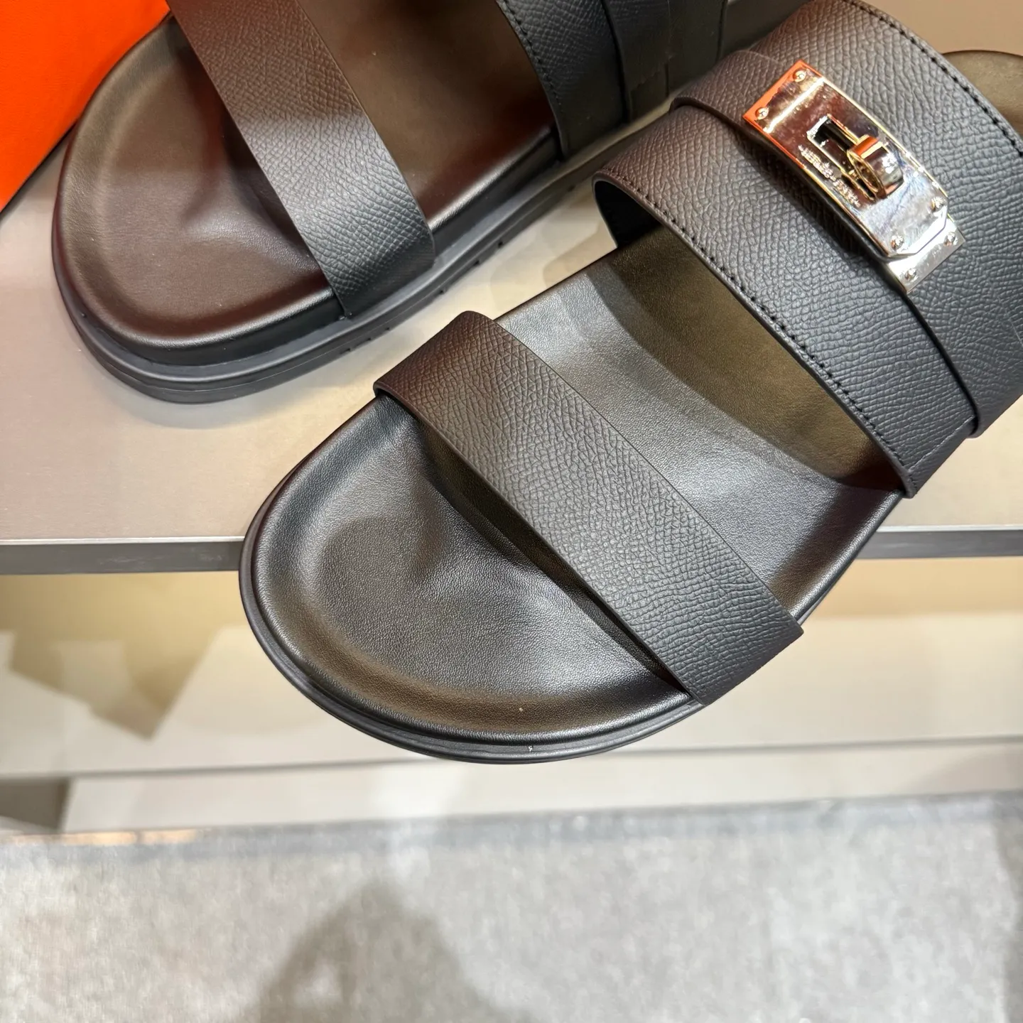 Men's shoes 💰300, size 38-45, the new 2014 summer Hermes shoes are the same as the original ones, handmade by masters! ❥High-end customization, exclusive products, the highest version in the industry⚠❥Using: Hermers upper: (pursuing top walking comfort) ✨Top quality on sale━━━━Hermes━━━━━